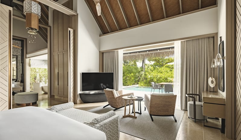 6. King Grand Beach Villa_Bedroom View